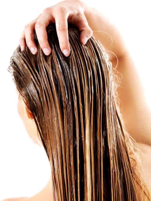 woman cowashing hair with a cowash