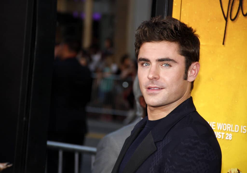 photo of Zac Efron who has type 1b hair