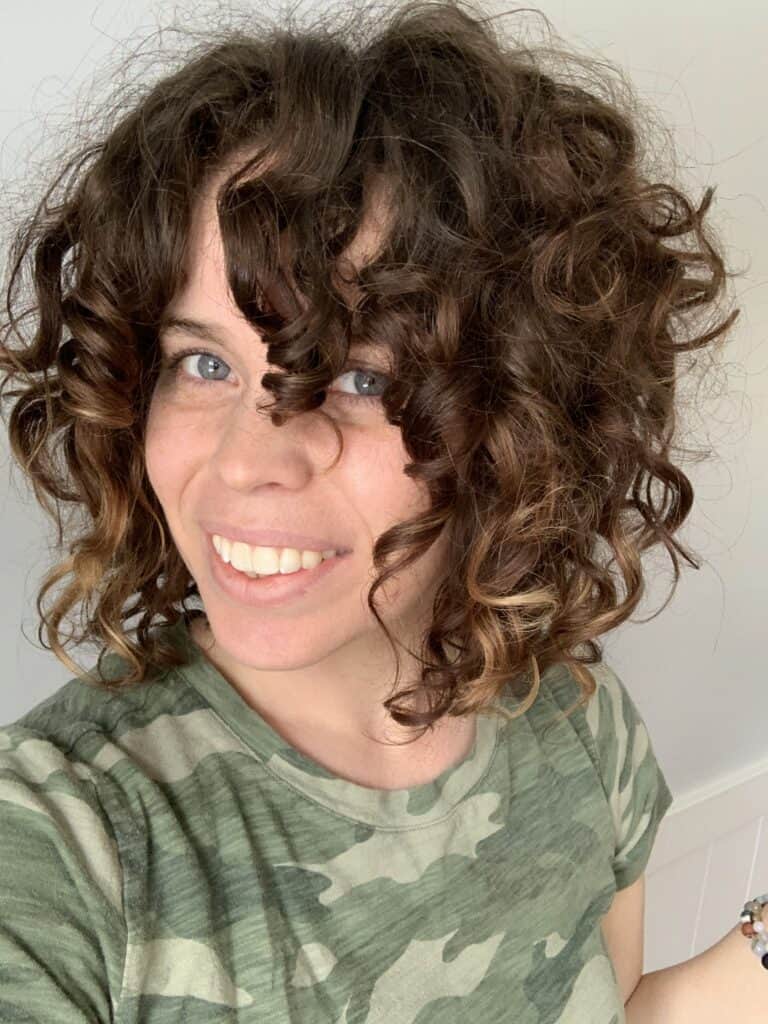 Curly Collen showing off her beautiful curls curly chronicles